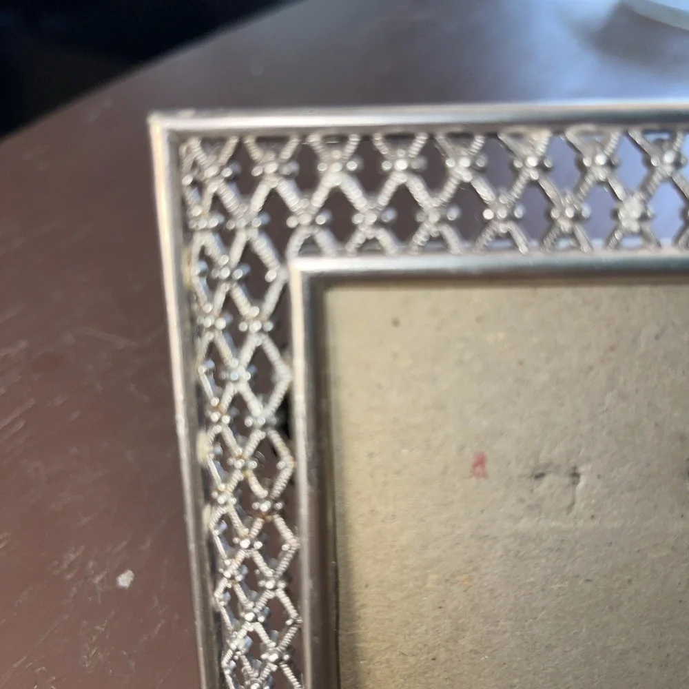 Metal Silver Picture Frame Ornate  Elegant Design Fits‎ 3 X 3 Photo